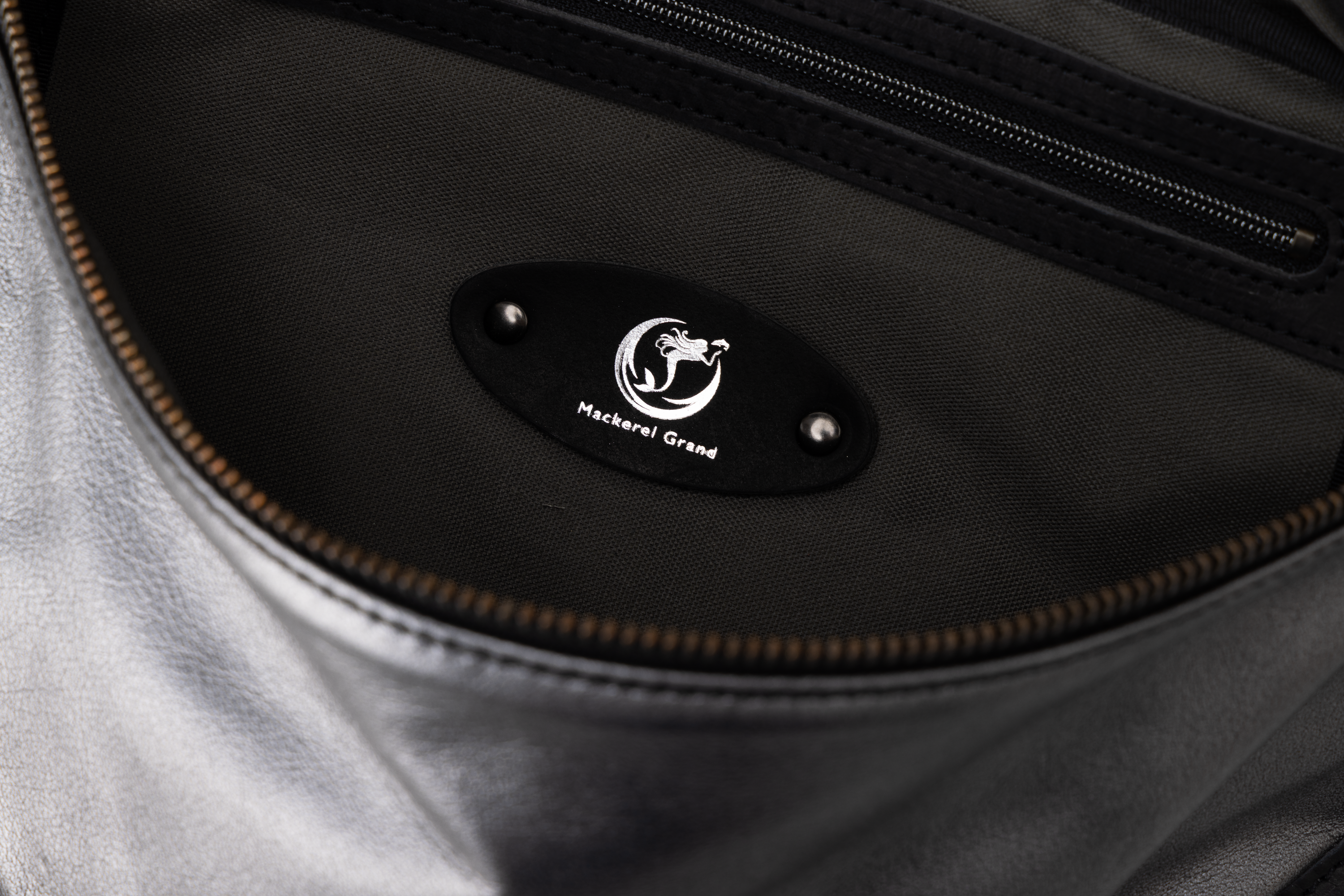 Two-Way Crossbody Bag(ETAIN)