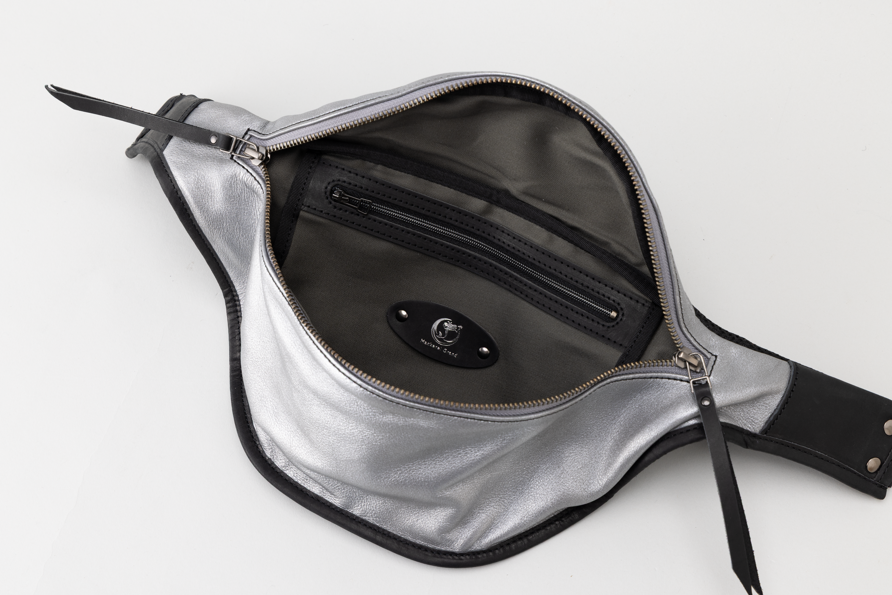 Two-Way Crossbody Bag(SMOKE SILVER)