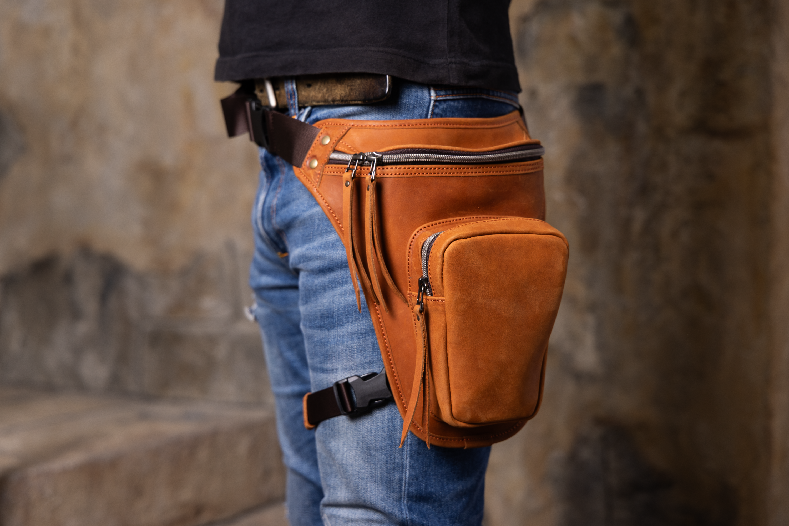 Motorcycle Leg Bag (BRN)